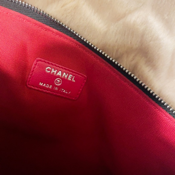 Chanel Small Gabriel O Case - Picture 8 of 14